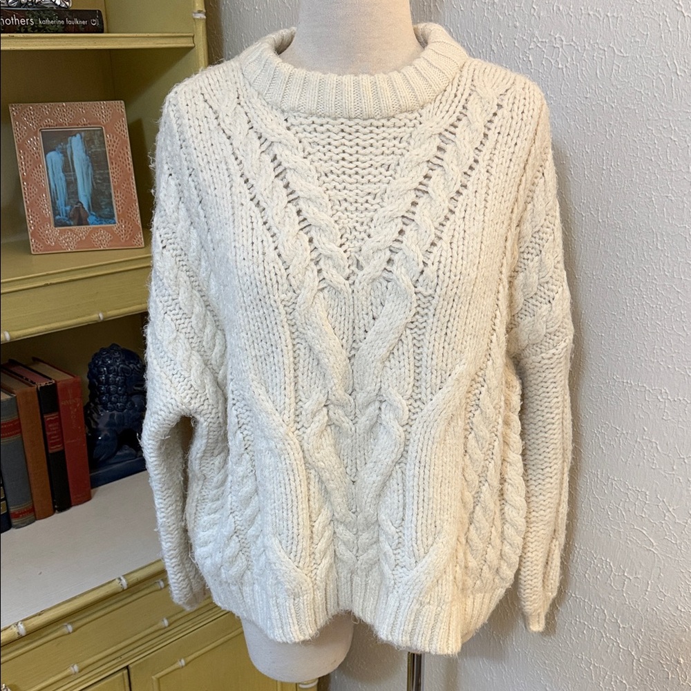Aerie Cable Knit Sweater - Cream